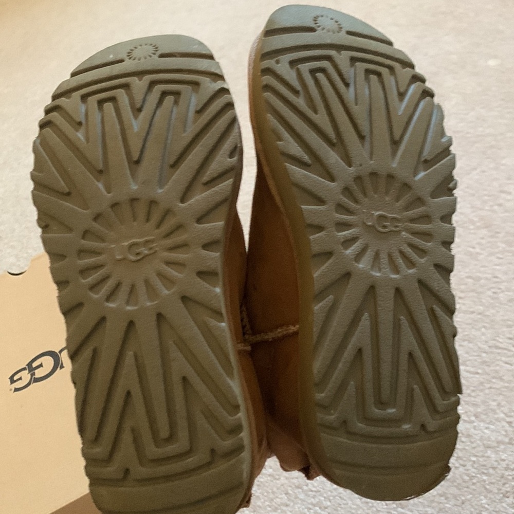 Ugg Boot - image 3